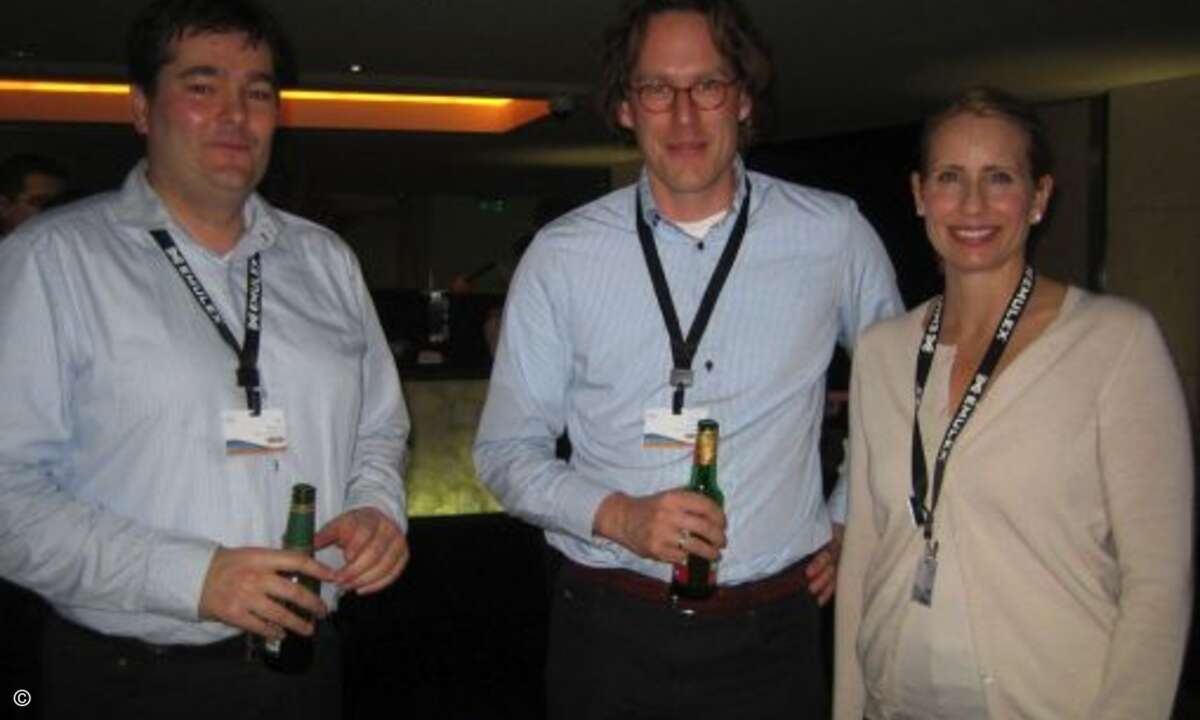 Andre Koetsier und Mike Veldhuis (beide Nalta) mit Christy Pooler (Dell)