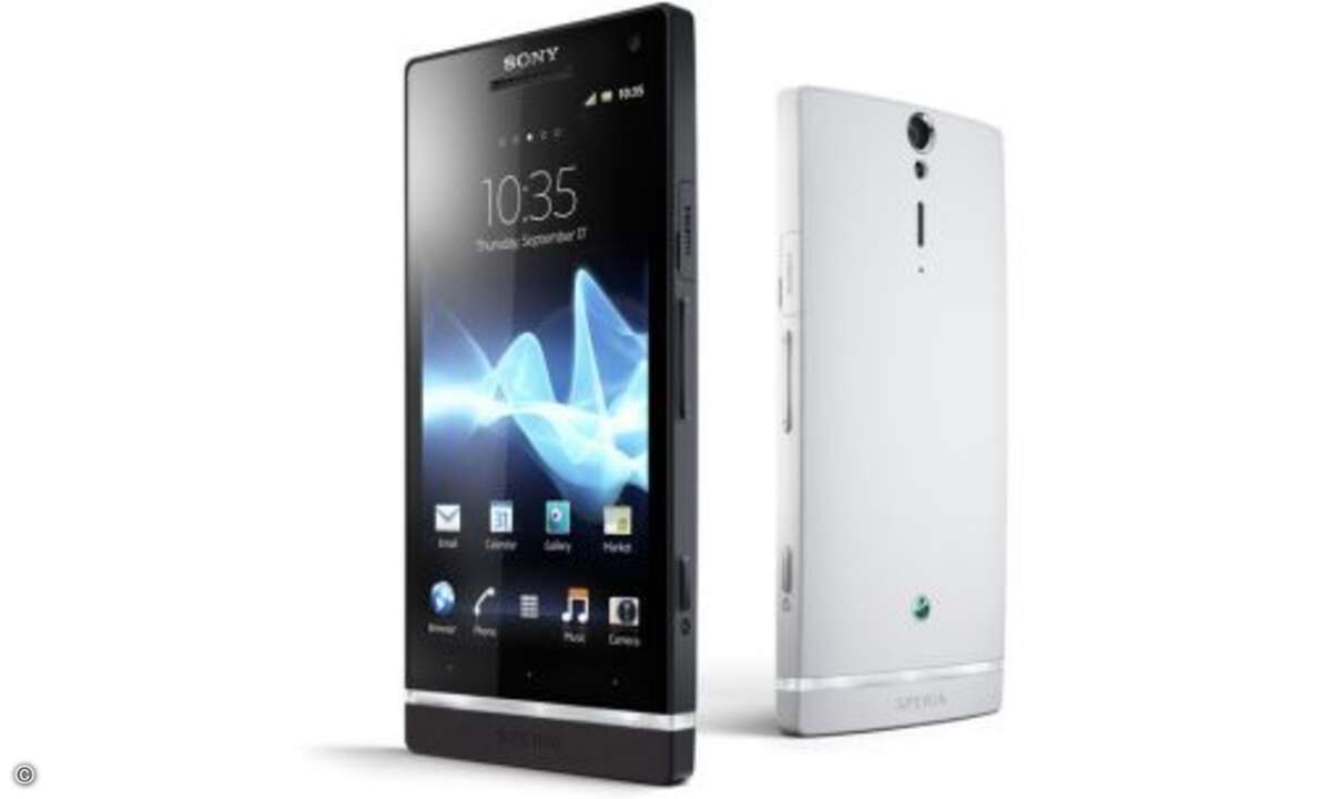 Sony Xperia S
Sony hat in Las Vegas das erste Smartphone der neuen Xperia-NXT-Reihe vorgestellt. Das Xperia S bietet Top-Features: Ein 4,3 Zoll-Display mit 1280 x 720 Pixel Auflösung, eine 12-Megapixel-Kamera mit HD-Videoaufnahme (1020p) sowie ein
