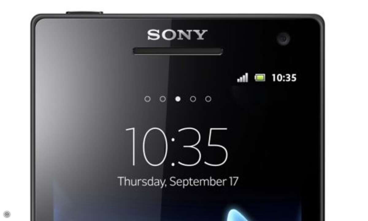 Sony Xperia S
Das Xperia S soll bereits in wenigen Wochen in Deutschland erhältlich sein. Es wird zunächst mit Android 2.3 (Gingerbread) ausgeliefert, ein Update auf Android 4.0 (Ice Cream Sandwich) soll im zweiten Quartal folgen.
© Hersteller