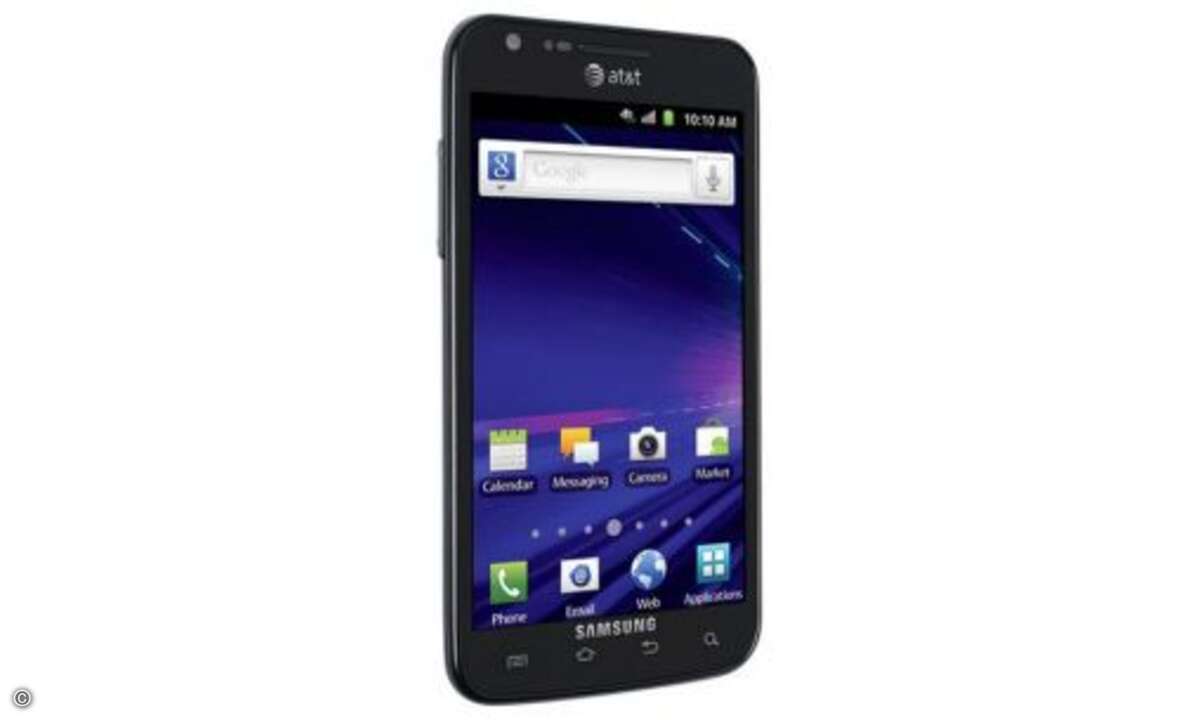 Samsung Galaxy S2 Skyrocket HD
Samsung auf der CES nur ein neues Modell vorgestellt, das Galaxy S2 Skyrocket HD. Der Name ist irreführend, denn es handelt sich nicht um ein Schwestermodell des Kassenschlagers Galaxy S2, sondern um eine US-Version