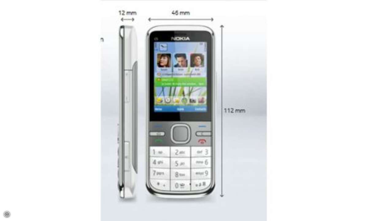 Nokia C5-00 jetzt im Mediamarkt Online-Angebot für 119 Euro
Das C5-00 ist ein klassisches Handy, das über die Tasten gesteuert wird und mit einen kleinen 2,2 Zoll-Bildschirm ausgestattet ist. Es bietet einen flotten Online-Zugang und vorinstallie
