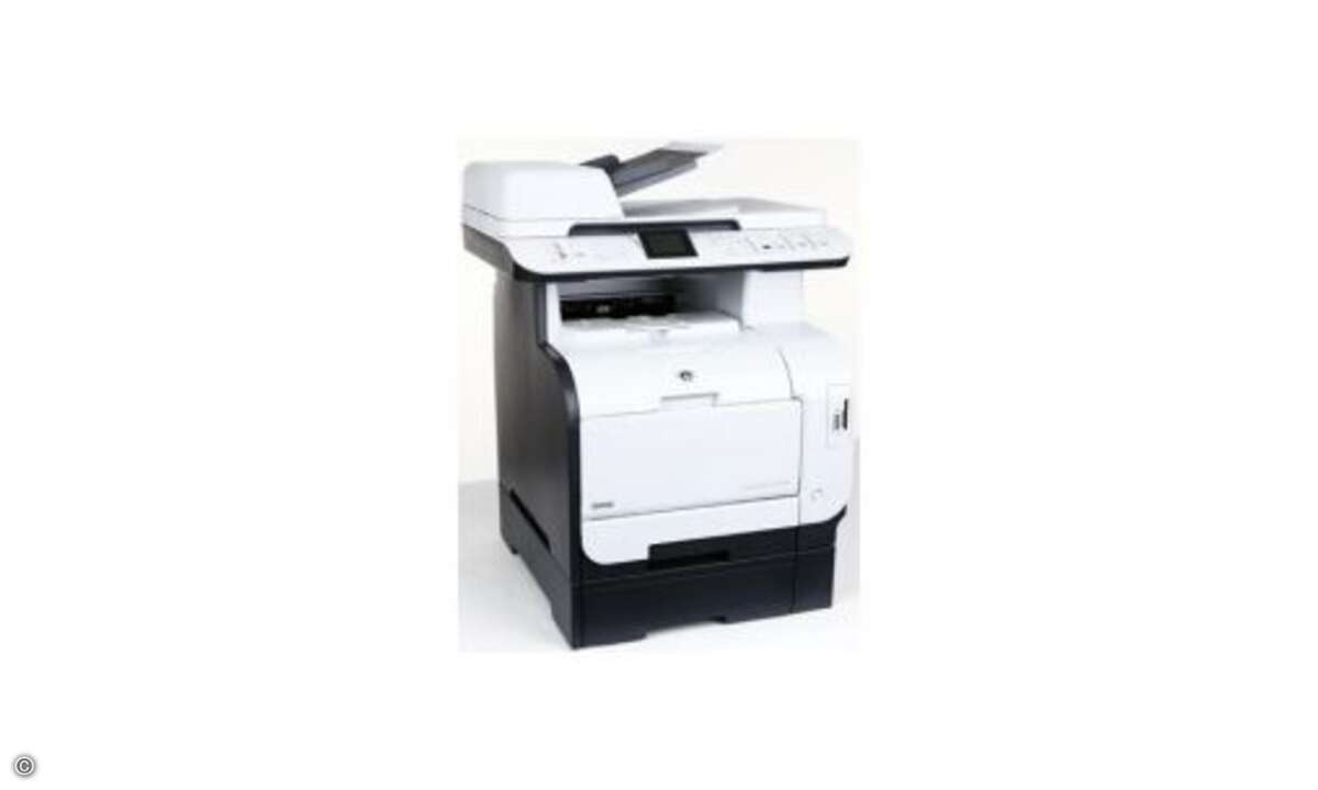 Der HP bietet schon in der Standardvariante zwei geschlossene 250-Blatt-Papierkassetten.

Hewlett Packard Color LaserJet CM2320fxi

+ sehr gute Druckqualität
+ großer Papiervorrat
– lange Erstinstallation

Internet: www.hp.com/de
Preis (Stra
