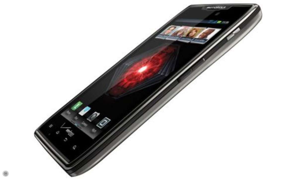 Motorola

Von Motorola ist bisher kaum etwas durchgesickert. Klar ist, dass der US-Hersteller seine kürzlich auf der CES vorgestellten Modelle RAZR Maxx und Droid 4 auch auf dem MWC zeigen wird. Vor allem das RAZR Maxx (Foto) begeistert - es ist fa