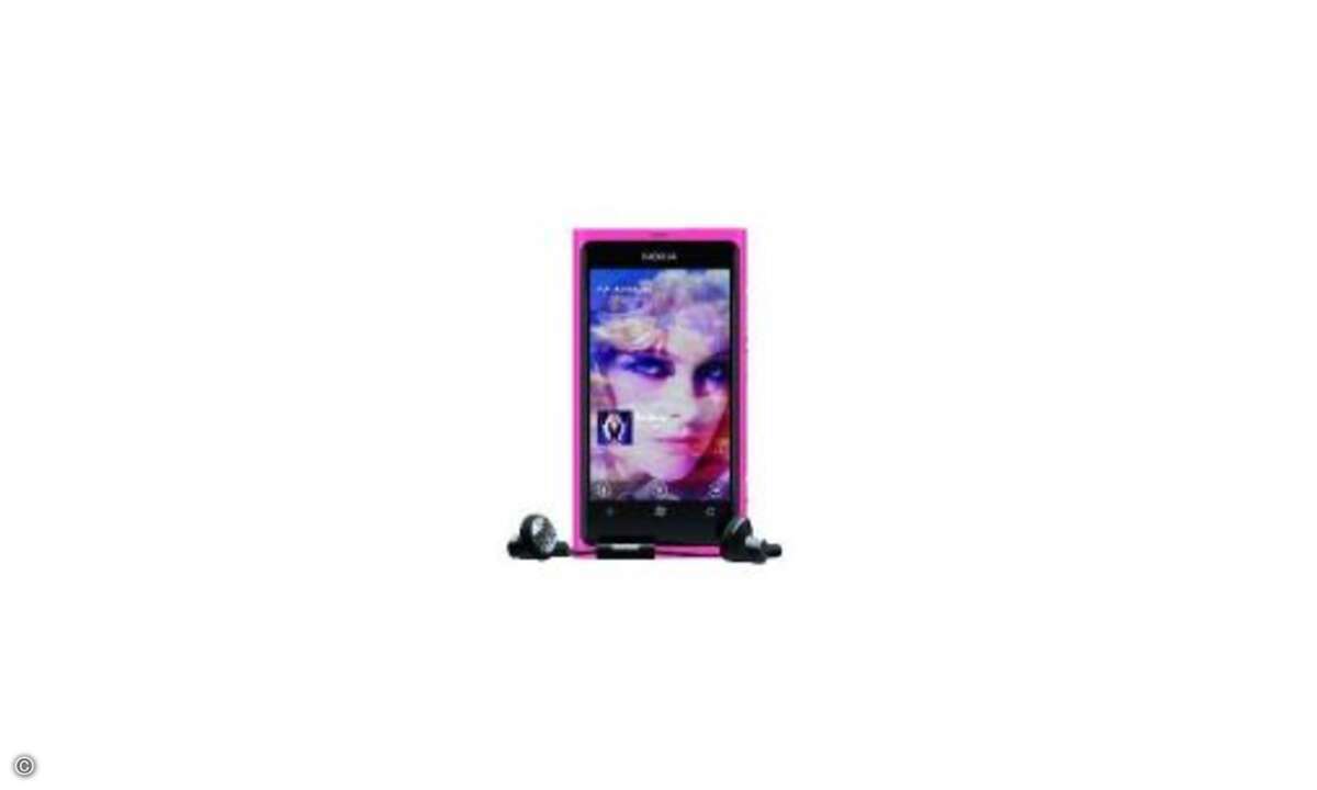 Nokia

Nokia-Fans warten immer noch auf ein neues Superphone aus Finnland. Auf der CES hat das Unternehmen nur eine auf den US-Markt zugeschnittene Variante des aktuellen Spitzenmodells Lumia 800 (Foto) vorgestellt, die LTE funkt und ein größeres D