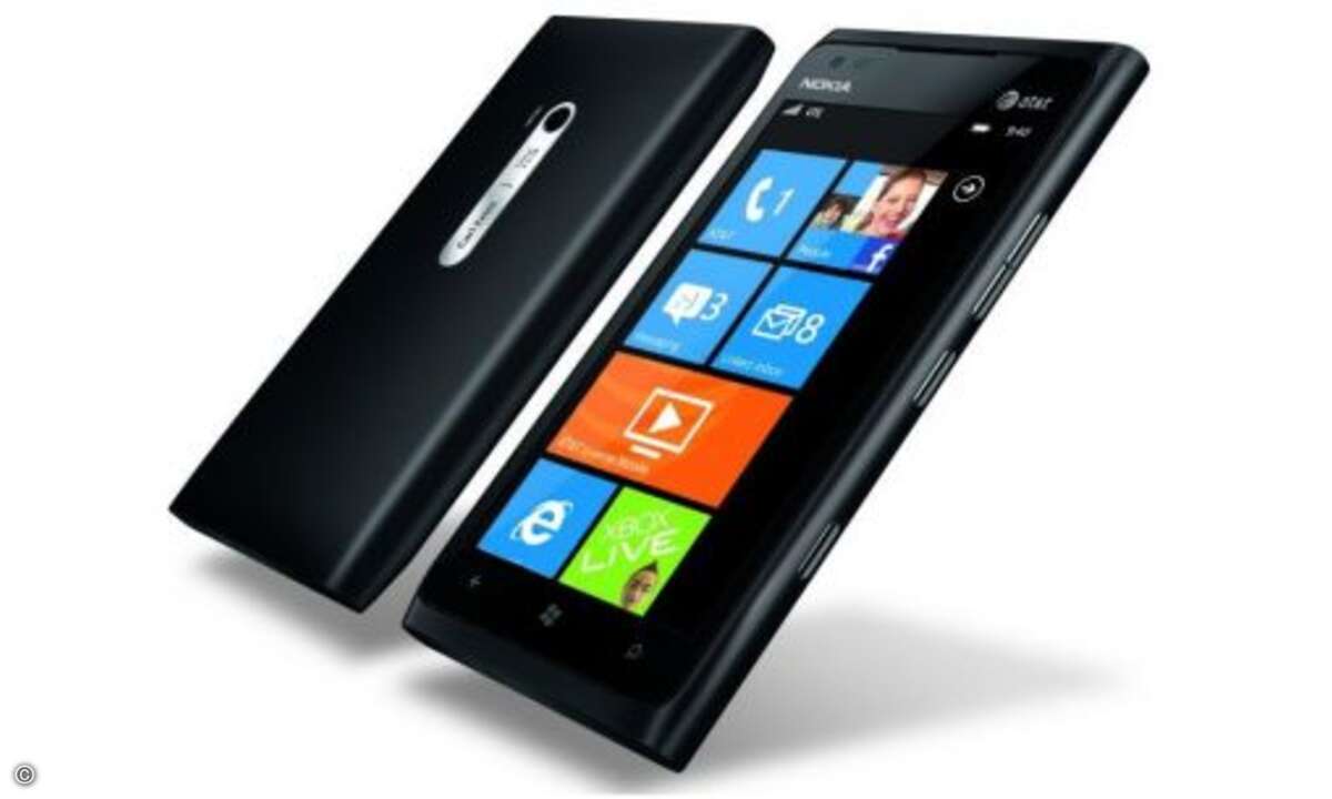 Nokia

Das ist immer noch zu wenig, um ganz oben mitzuspielen. Auf dem MWC wird Nokia liefern müssen, um den anderen Herstellern nicht das komplett das Feld zu überlassen. Vielleicht ein Lumia 910? Das soll ähnlich ausgestattet sein wie das 900er-M