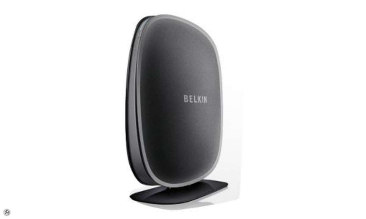 Belkin Smart TV Link 4 port Besitzen Fernseher, Blu-ray-Player, AVReceiver und Sat-Tuner kein WLANModul, sollen aber per Funk mit dem Router kommunizieren, dann hilft der Belkin Smart TV Link 4 port. Er hat vier Ethernet-Anschlüsse an Bord und funkt