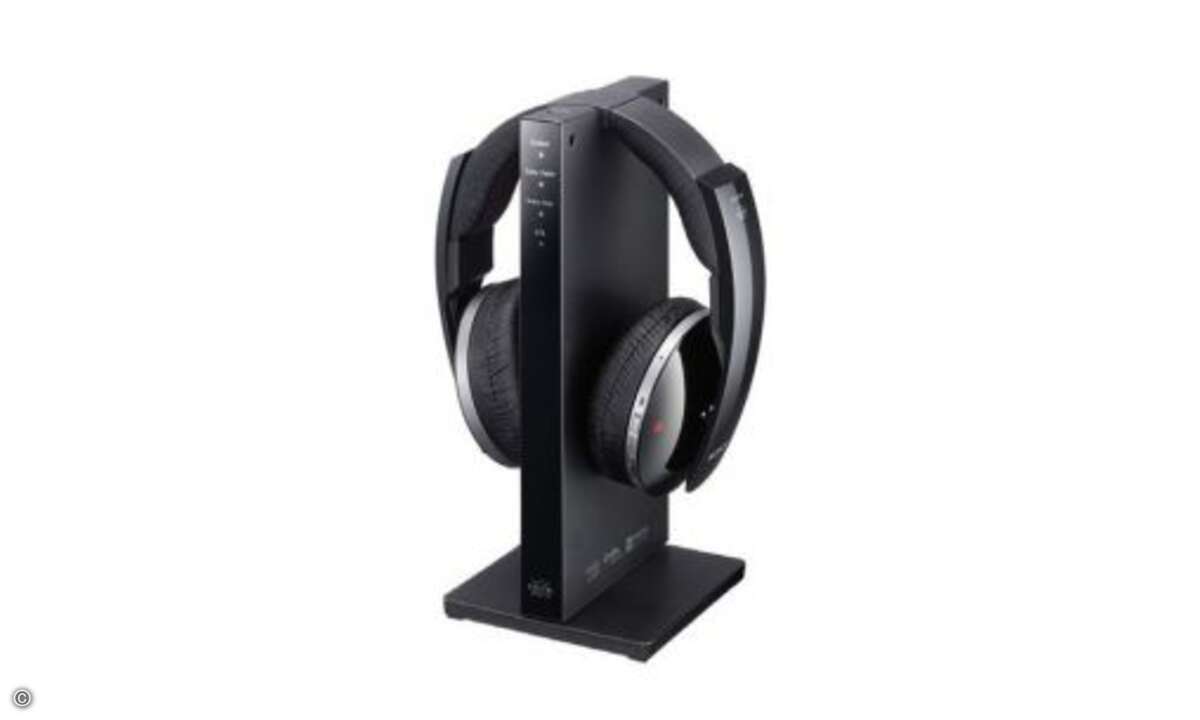Sony MDR-DS6500 Dieser Kopfhörer richtet sich an Heimkino-Liebhaber, denn er soll virtuelles Surround-Gefühl erzeugen. Aber auch für denjenigen, der sich Bewegungsfreiheit wünscht, ist der DS6500 ideal. Keine lästigen Kabel: Er erhält seine Signale