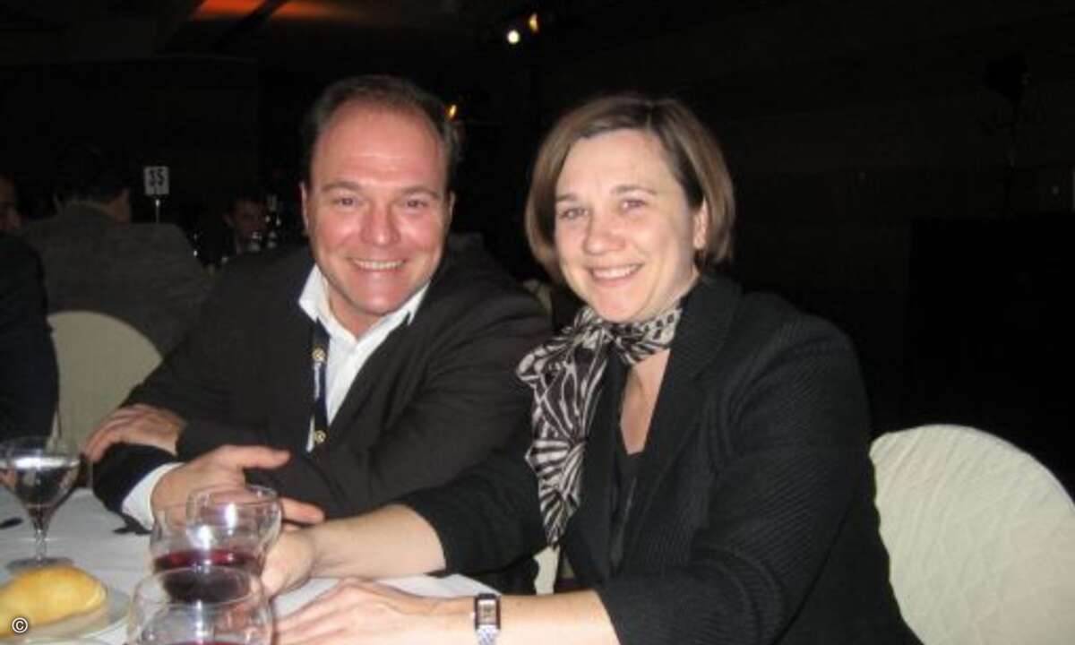Volker Enkelmann (dignum) und Symantec-Channelchefin Michelle Stonebank