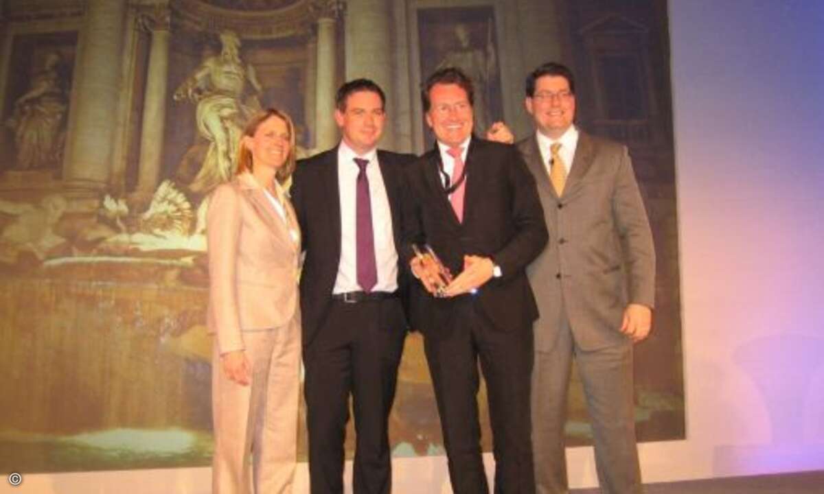 Reale Preisverleihung vor virtueller Rom-Kulisse: PMCS erhielt die Auszeichnung als innovativster Partner 2011