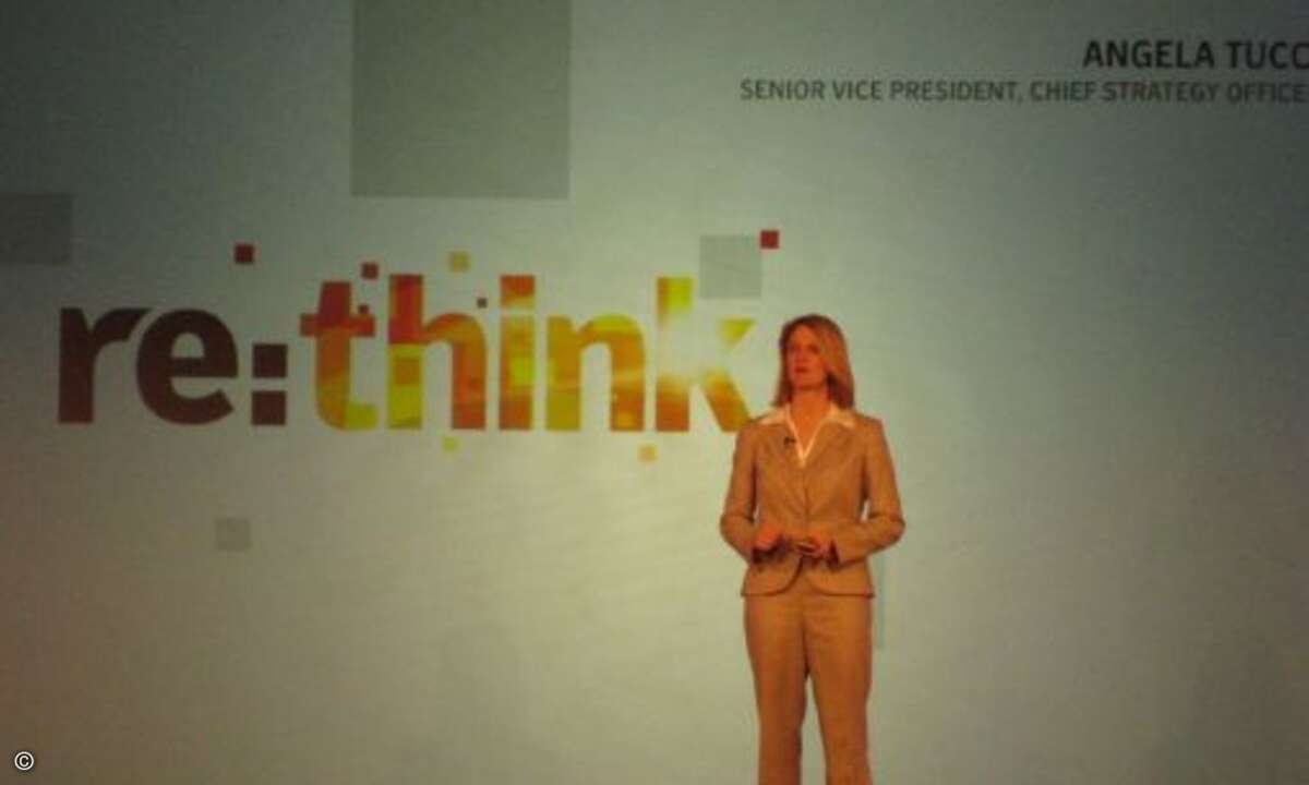 Angela Tucci, Chief Strategy Officer bei Symantec, spicht über das Motto der Konferenz: rethink