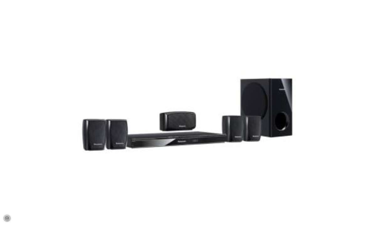 Das Panasonic SC-XH150EG-K 5.1 DVD Heimkinosystem skaliert jedes Bildmaterial über seine HDMI-Schnittstelle in eine maximale HDTV Auflösung mit 1.080 Zeilen. Für den Sound zeichnen vier Satellitenlautsprecher, ein Center und ein kraftvoller Downfire