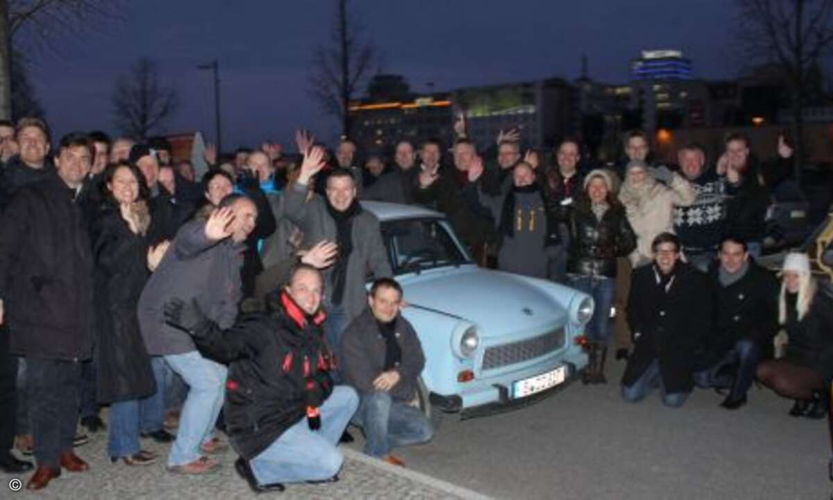 In bester Laune nach dem Ende der Trabi-Safari