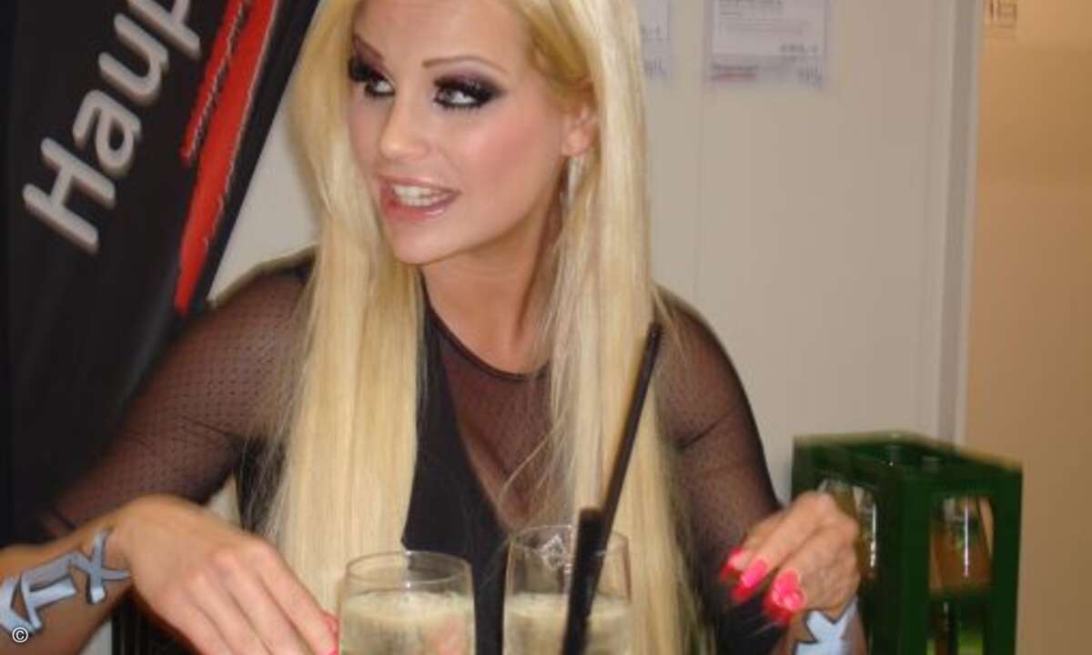 Api packte mit Gina Lisa ein echtes Highlight aus.