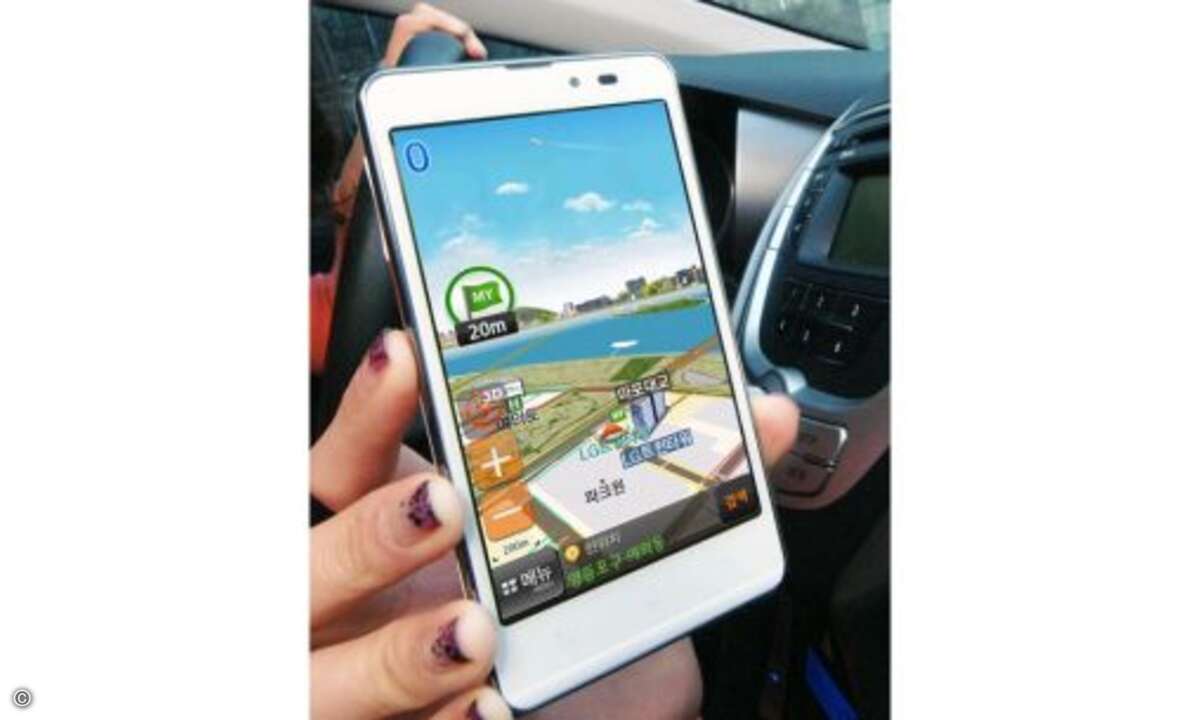 LG Optimus LTE Das Optimus LTE trumpft nicht nur mit der schnellen Funktechnik auf, sondern auch mit seinem 4,3 Zoll großen IPS-Display (800 x 480 Pixel), dem 1,2 Gigahertz schnellen Dualcore-Prozessor und dem intelligenten Einsatz der NFC-Funktechn