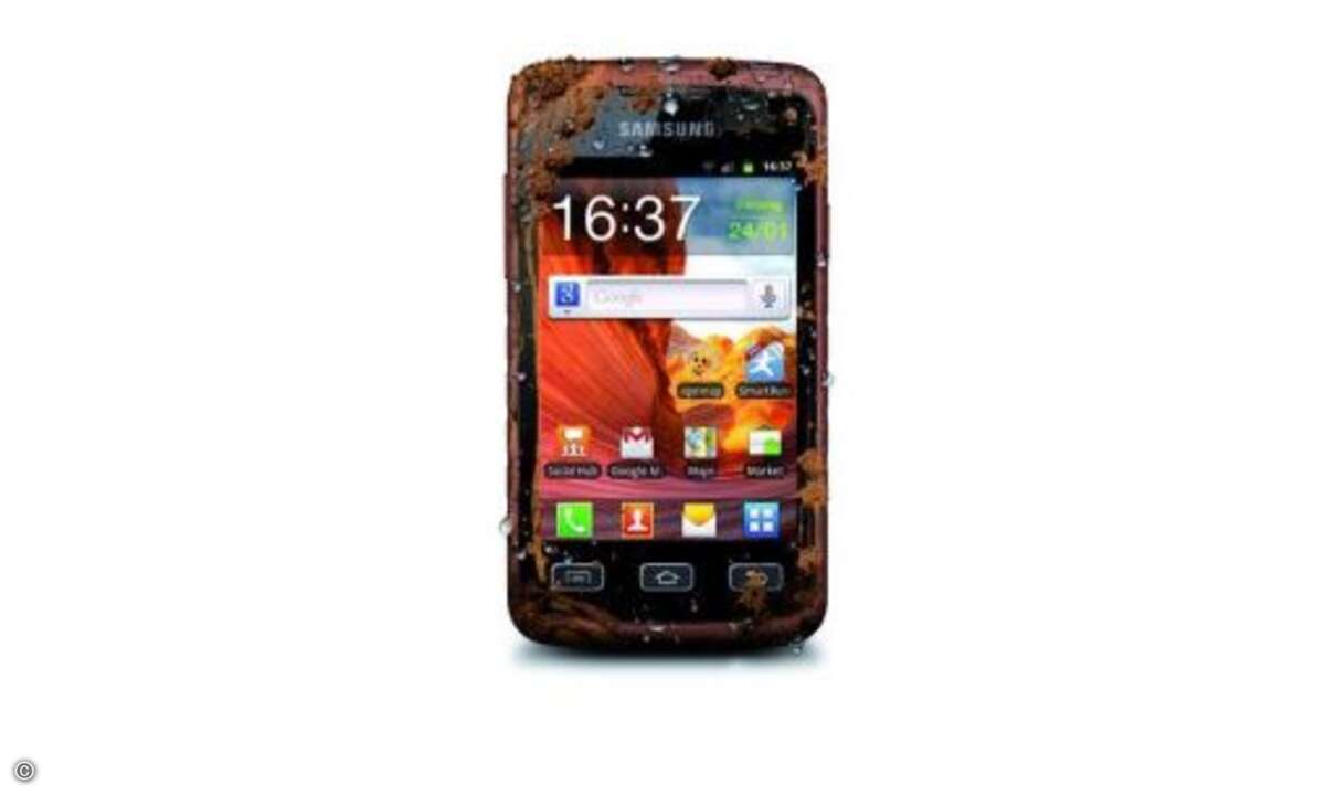 Samsung Galaxy Xcover
Für Ernüchterung sorgt allerdings der Blick auf das Display: Das ist mit 3,7 Zoll zwar üppig dimensioniert, löst aber lediglich mit 320 x 480 Pixeln auf – eine Augenweide sieht anders aus. Wer mit diesem Makel leben kann, bek