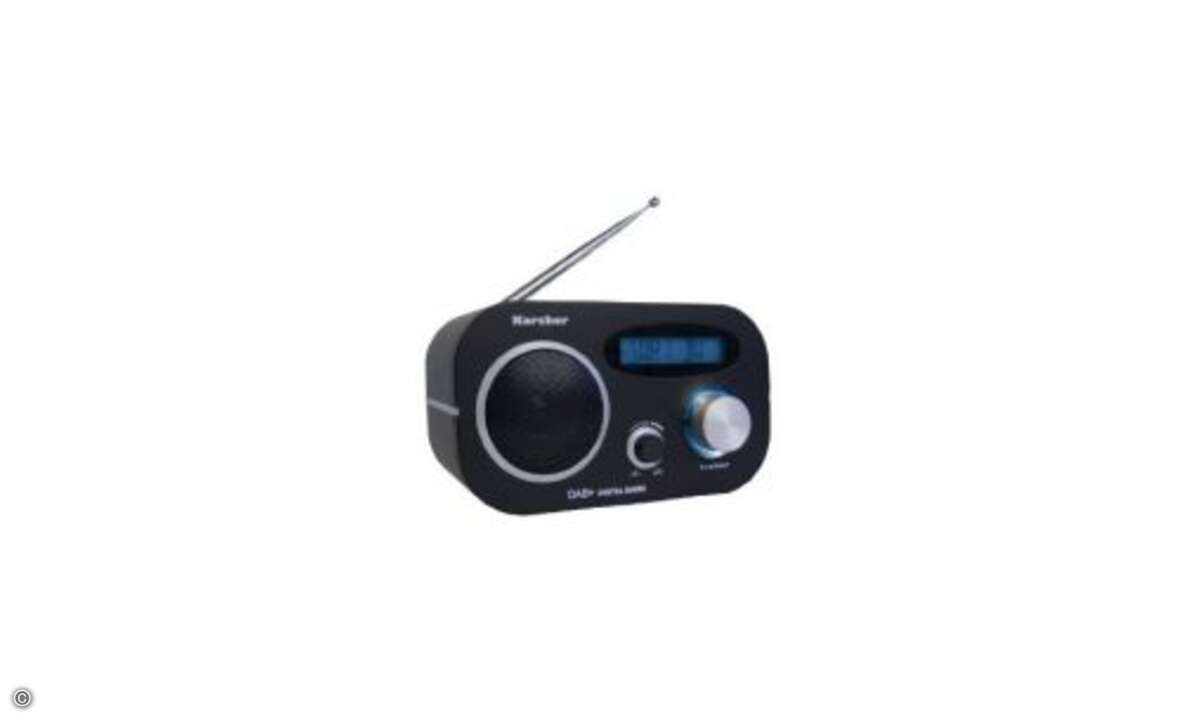 Das Karcher DAB 2408 DAB+ ist ein Digitalradio für Netz-und Batteriebetrieb mit jeweils acht Speicherplätzen für DAB- und FM-Radiosender. Die Weckfunktion hat Dual-Alarm - zwei Weckzeiten sind einstellbar und Snooze sowie Sleep-Funktion.  Mit 49,99 E