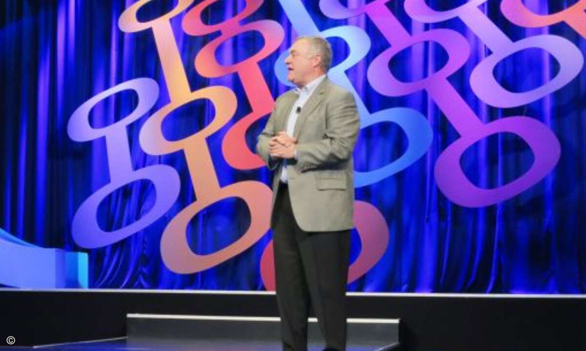 Steve Mills, Senior Vice President für Software und Systeme bei IBM, betonte die lange Tradition beim Thema Transaktionsverarbeitung und wies auf Fortschritte der letzten Jahre hin: »IBMs Websphere Application Server und SOA sind inzwischen hoch skal