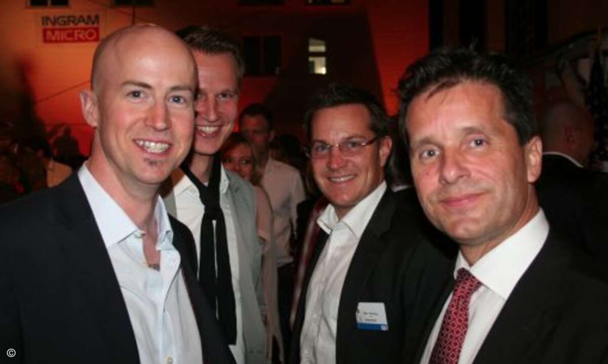 Matthäus Hose, Publisher CMP-Weka und WEKA-Fachmedien, mit Marc Adelberg (CRN) und Robert Laurim (IBM)