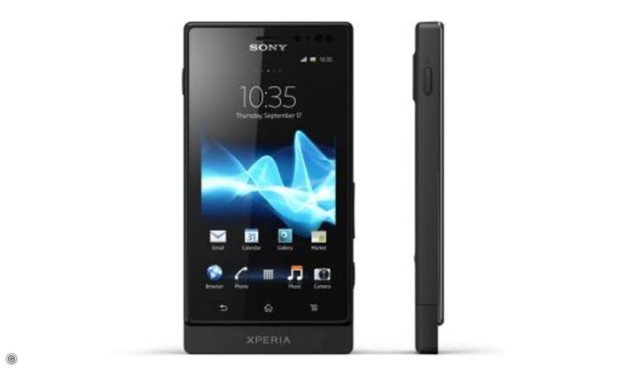 Sony Xperia Sola: Seit zwei Wochen kann man das Xperia Sola kaufen, das mit 3,7-Zoll-Touchscreen und einer besonderen Bedienfunktion ausgestattet ist. Die nennt sich Floating-Touch und erlaubt es, das Android-Smartphone zu steuern, indem der Finger ü