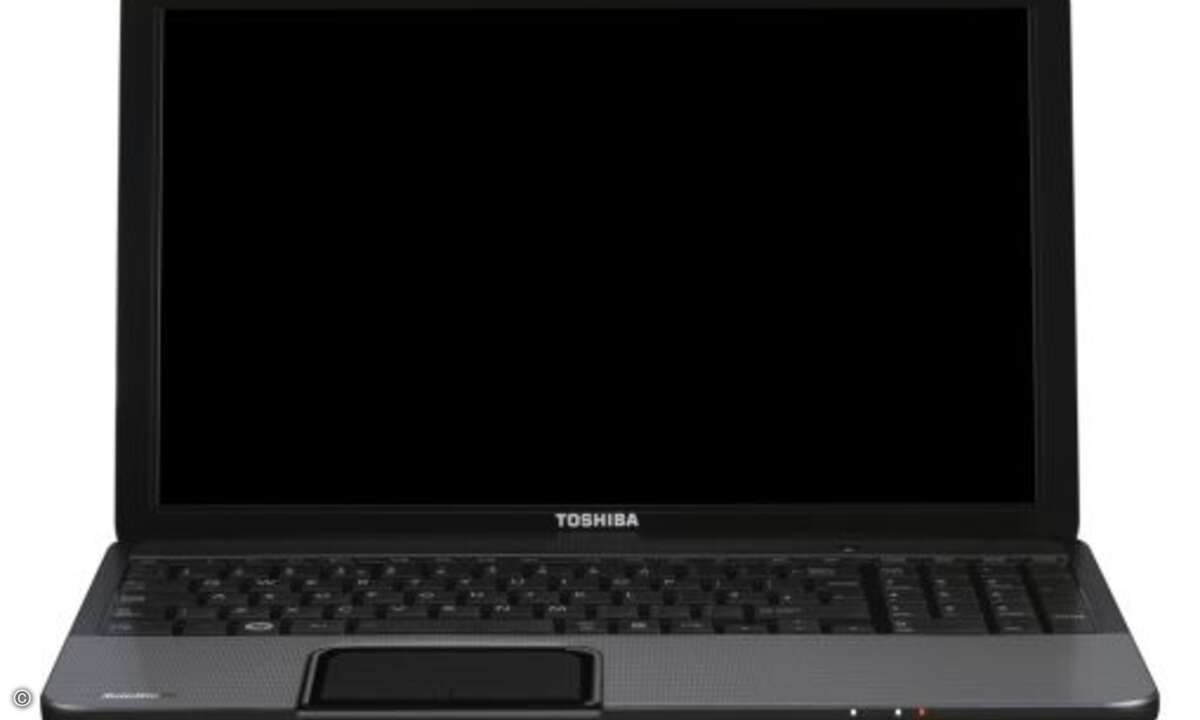 Das »Satellite C855-15U« will mit schnellem Core-i3-Prozessor und guter Ausstattung anspruchsvolle Einsteiger zufrieden stellen. © Toshiba