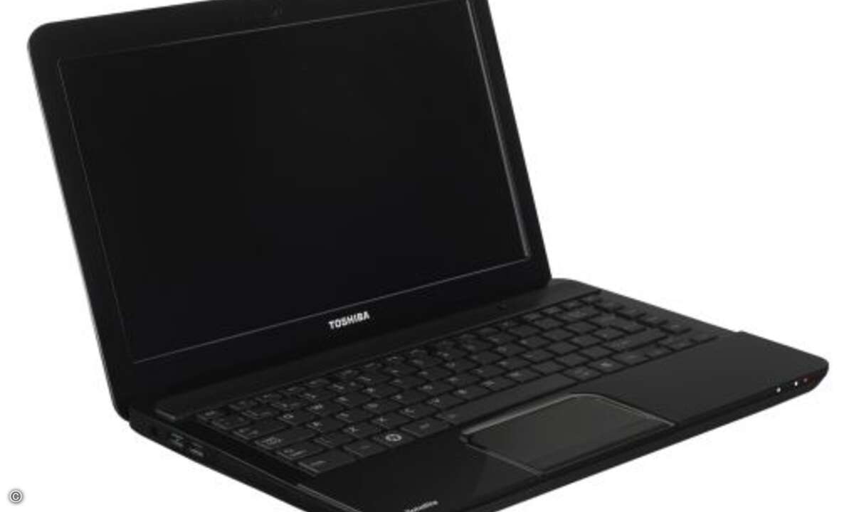 Mit 13,3 Zoll vereint das »Satellite L830-10V« Mobilität und Leistung. © Toshiba