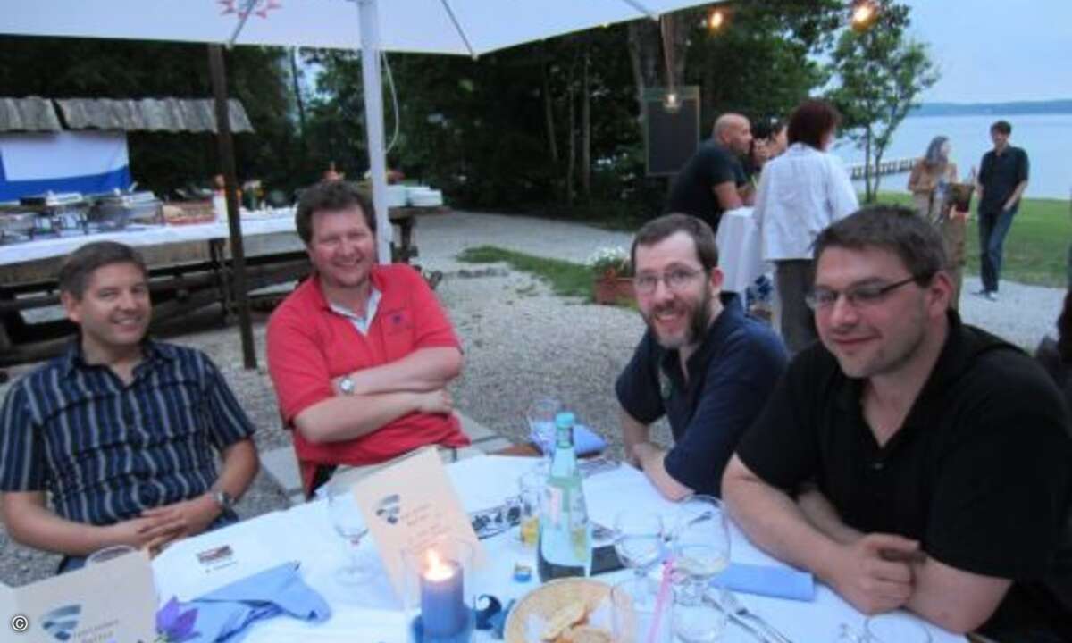 Klaus Jetter (F-Secrue) miz Elmar und Chris Ortner (beide Novastar) und Robert Geller (Wave Computersysteme)