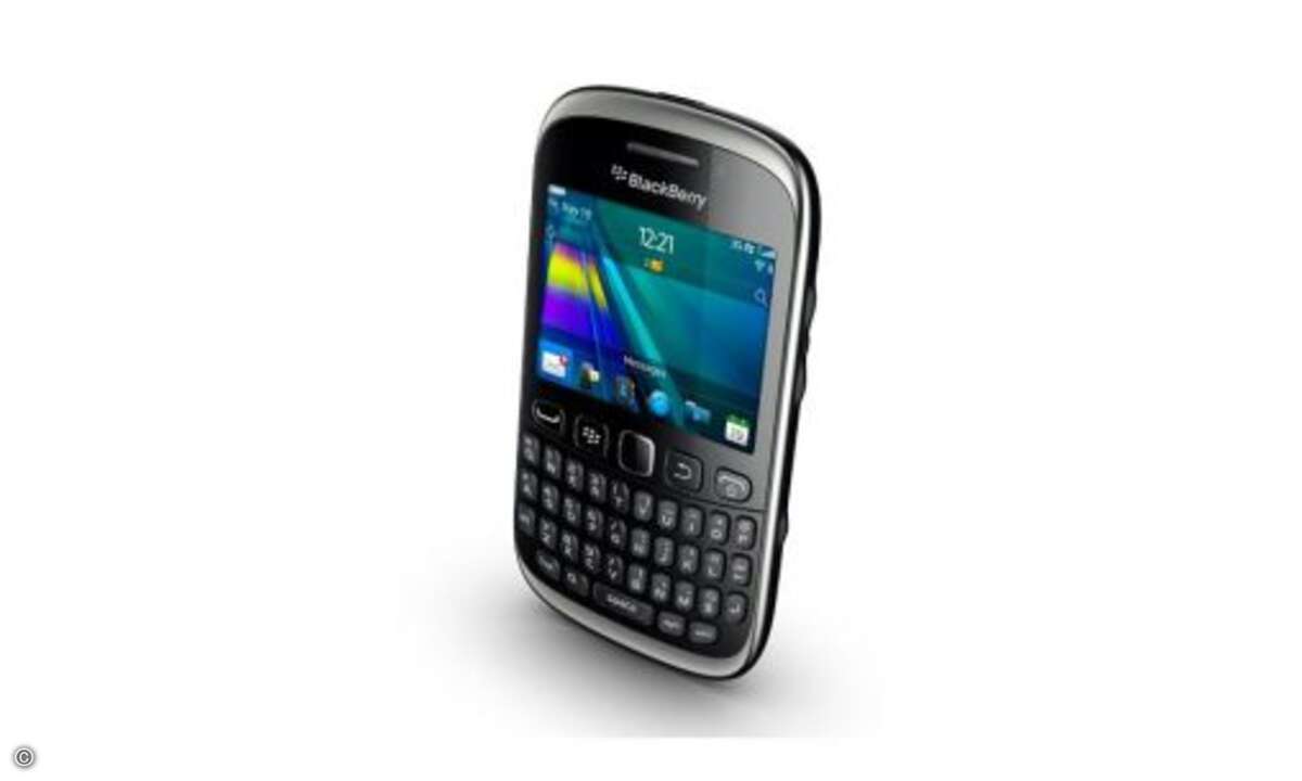 Platz 10: Blackberry Curve 9320

Der neue Einsteiger-Blackberry ist bereits für 180 Euro zu haben und bietet dennoch eine erstaunlich gute Tastatur. E-Mail-Junkies sind hier richtig, sollten aber den E-Mail-Pushdienst von Blackberry hinzubuchen. De