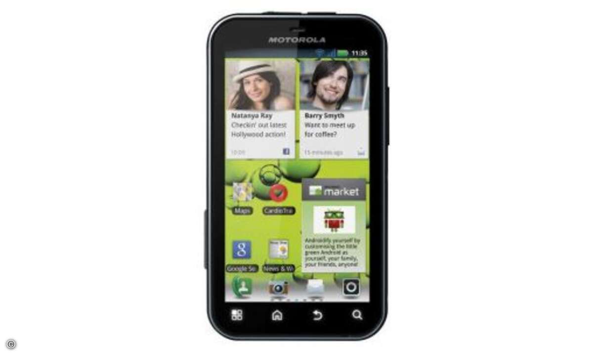 Platz 9: Motorola Defy+

Auf Platz 10 findet sich ein echter Haudegen: Das Defy+ kann eine IP67-Zertifizierung vorweisen und ist damit gegen Spritzwasser und sogar zeitweiliges Untertauchen in Wasser sowie gegen Staub geschu?tzt. Dem Outdoor-Einsat