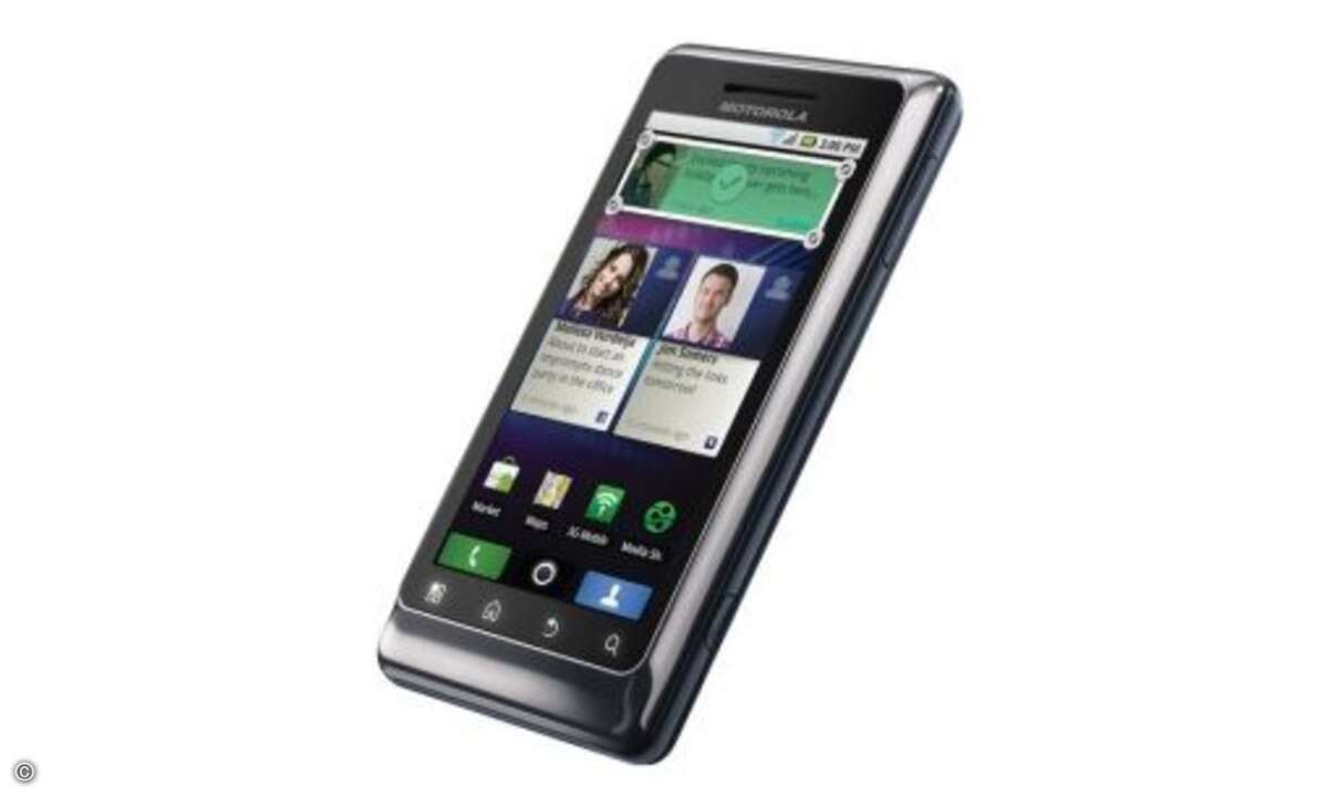 Platz 7: Motorola Milestone 2

Wer ein Android-Smartphone mit mechanischer Schreibmaschinen-Tastatur sucht, ist bei Motorola richtig. Das Milestone 2 bietet eine längs ausziehbare QWERTZ-Tastatur und ein 3,7 Zoll großen TFT-Display aus 480 x 854 Pi