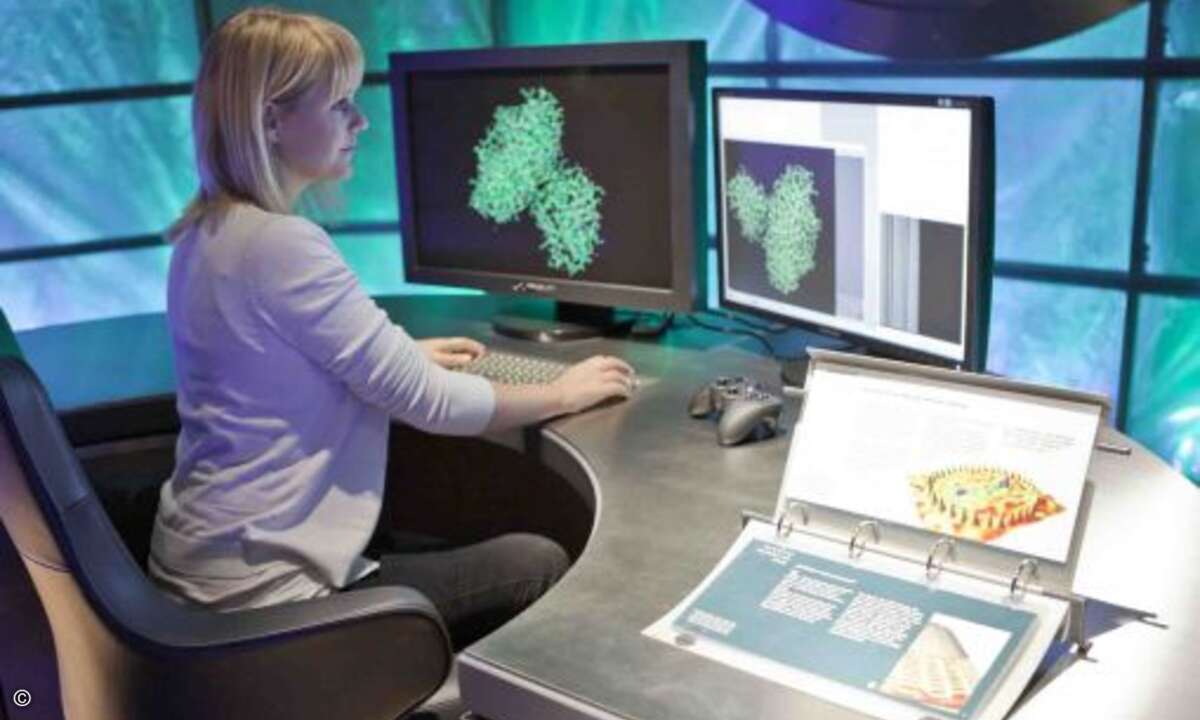Dasa4
Wie ein Raumschiff mutet die neue Zone zur Nano-Welt an. So taucht der Molekularbiologe in die Tiefen der Materie ein. Hier ist der Arbeitsplatz eines Krebsforschers an einem 3-D-Bildschirm zu sehen (Foto: DASA).
