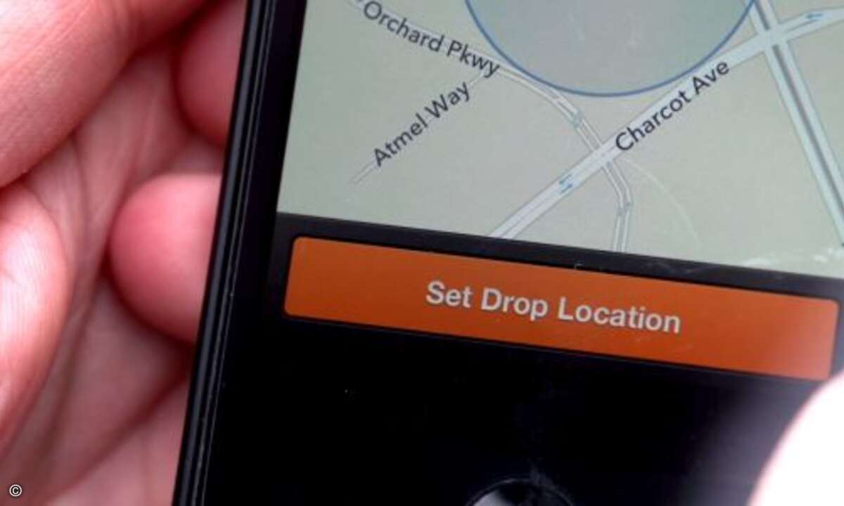 Zuerst wird mit einer App die genaue GPS-Position für die Lieferung bestimmt. © Darwin Aerospace