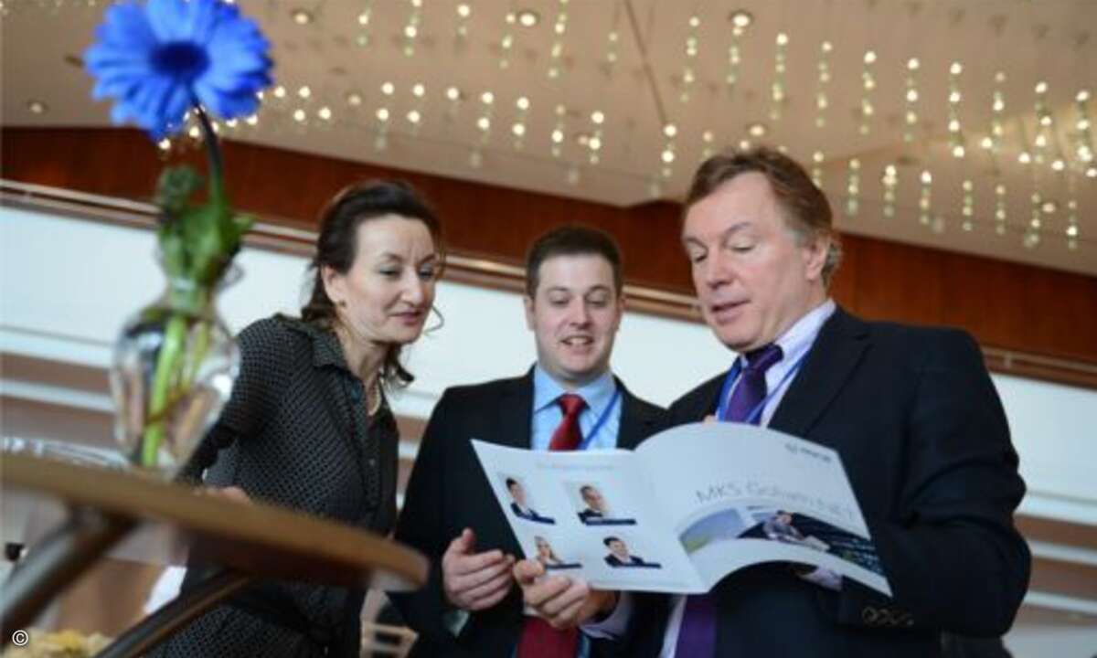 Spezialistengepräche: Architektin Gabriella Elsing, MKS-Mitarbeiter Michael Bahr und Prof. Dr. Eberhard Hohl von der Hochschule Ravensburg-Weingarten