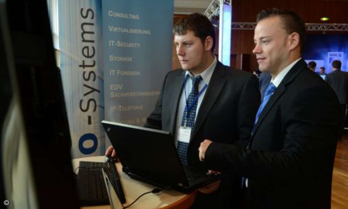 Geschäftsführer Andreas Brock und Techniker Kevin Pütz-Kurth von Ibeco Software nutzen die ERP-Lösung Goliath von MKS selbst