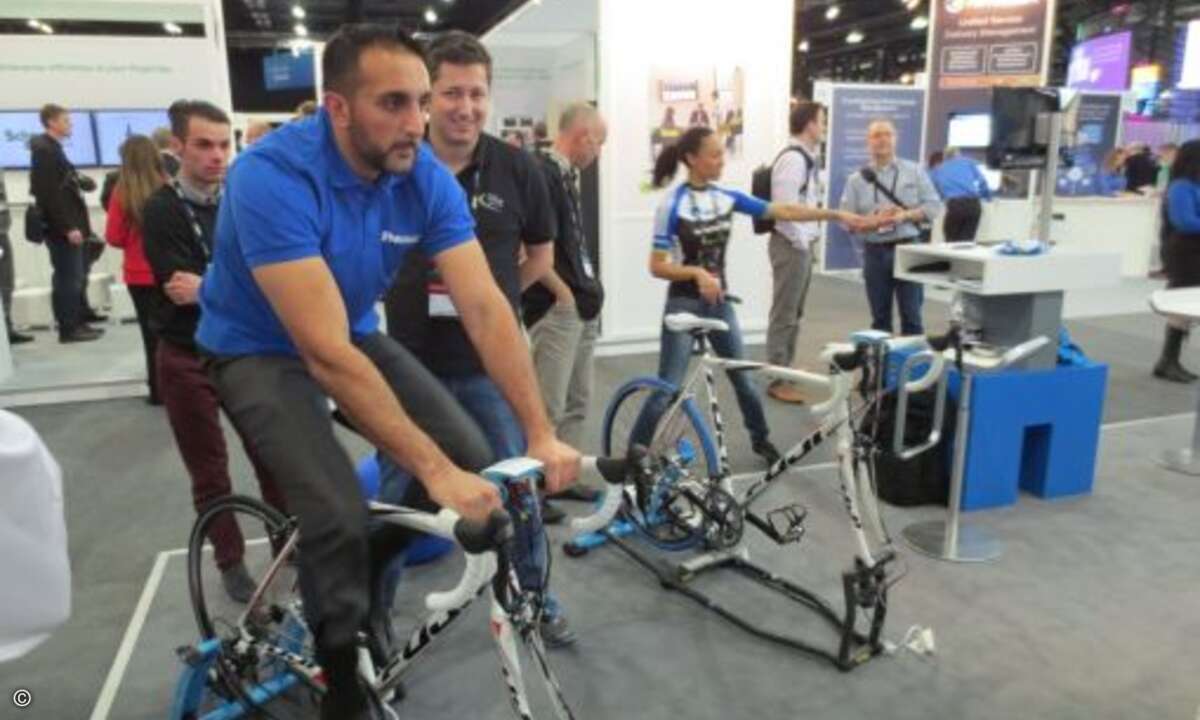 sportlichen Herausforderungen am Stand von Cisco-Partner NetApp und ...