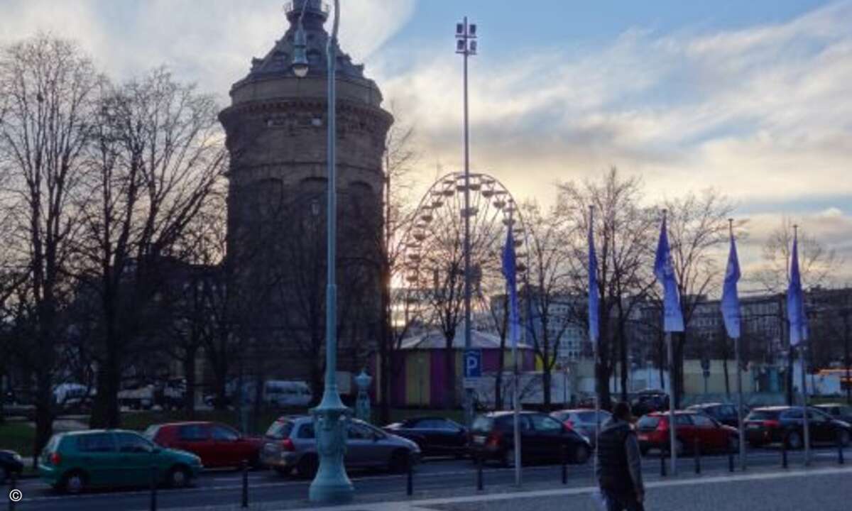So sollen Sie in Zukunft noch einfacher auch die großen Räder drehen können - sinnbildlich stand vor dem Kongreßzentrum ein Riesenrad. (Bild: Lars Bube / CRN)