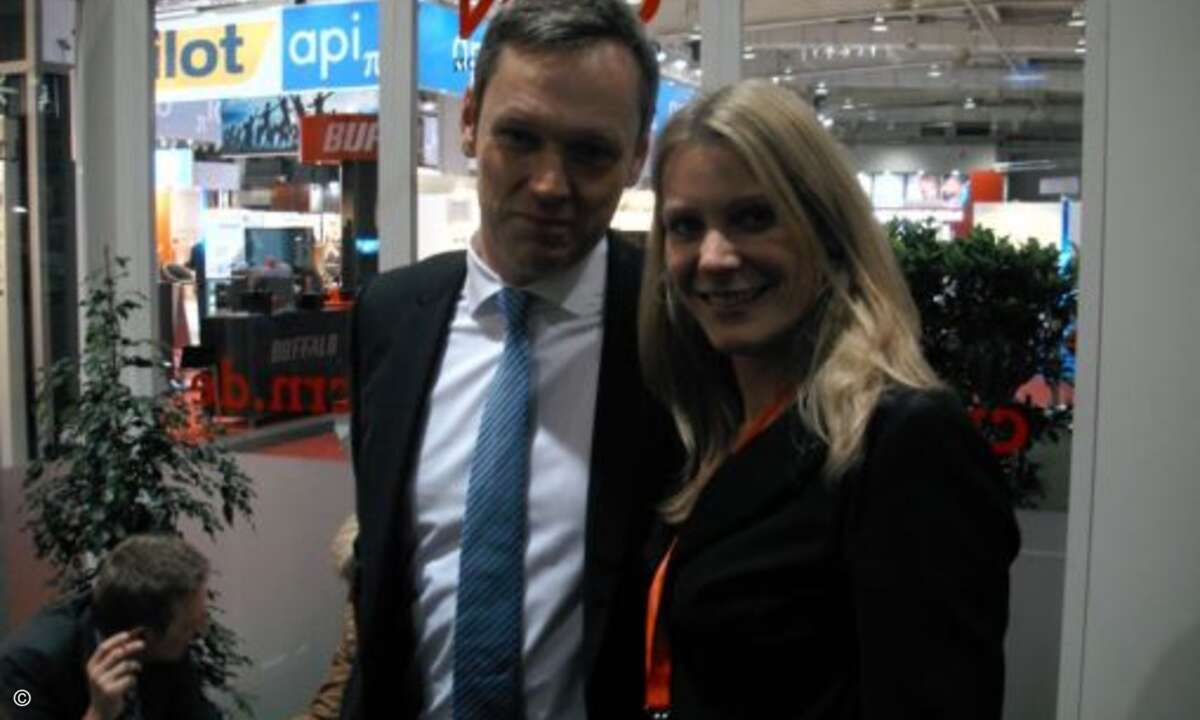 Sandra Hanel, CRN mit Michael Grote, Samsung (Bild: CRN)