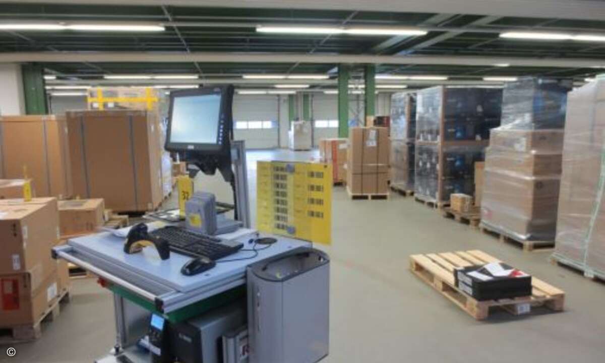 Auch im Lager wird der Arbeitsplatz mobil