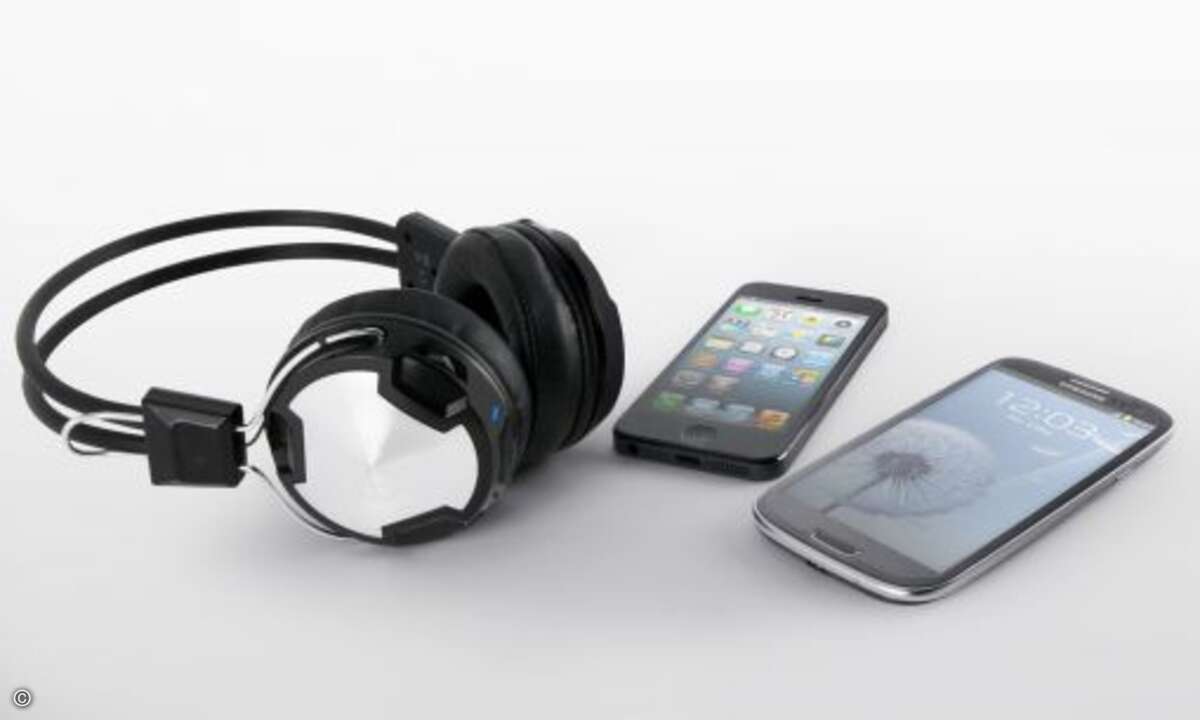 Arctic neue Bluetooth Headphones »Arctic P402« halten 30 Stunden im Akkubetrieb durch (Bild: Arctic)