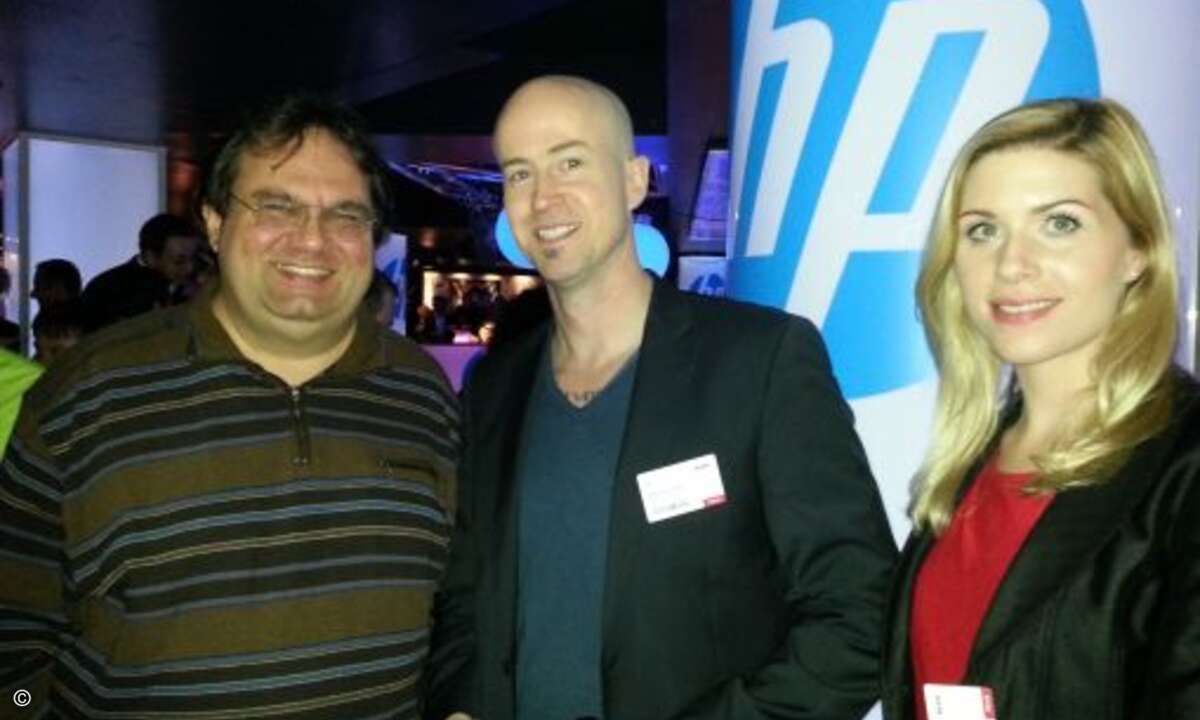 Michael Schickram (Schickram & Feller) mit Matthäus Hose, Publisher ITK bei WEKA-FACHMEDIEN und Sandra Huber (CRN) (Bild: CRN)