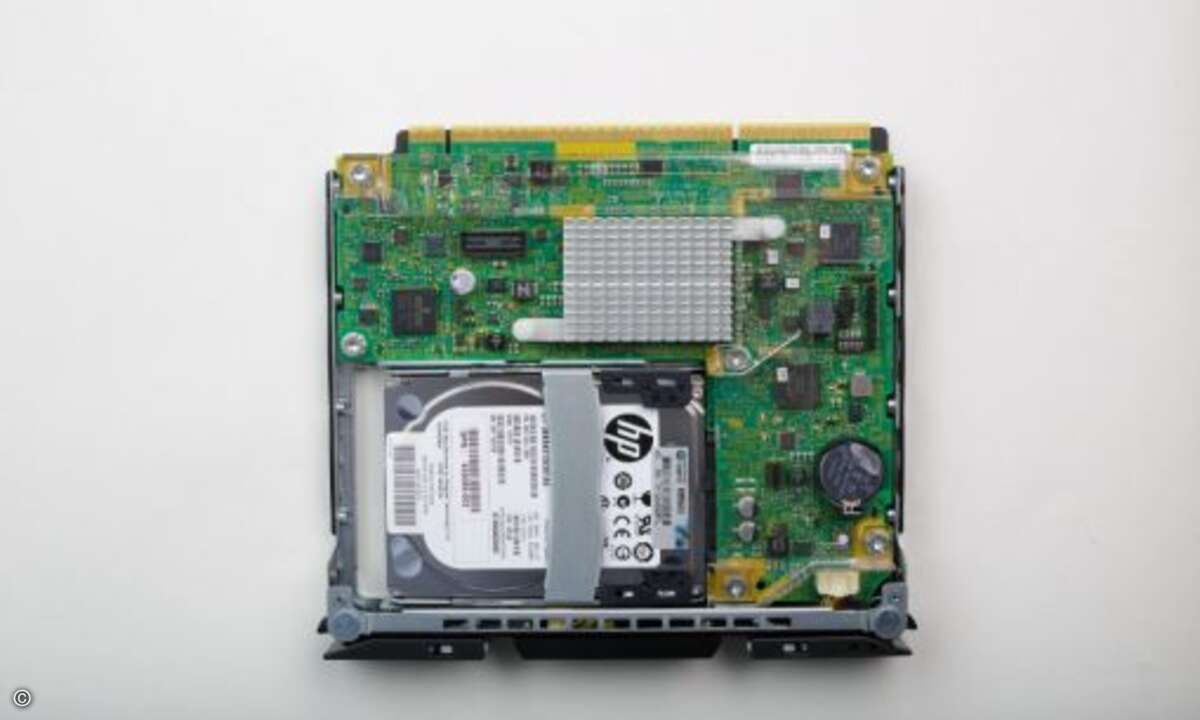 45 Server-Einschübe (Cartridges) passen in ein HP-Moonshot-1500-Chassis (Bild: HP))