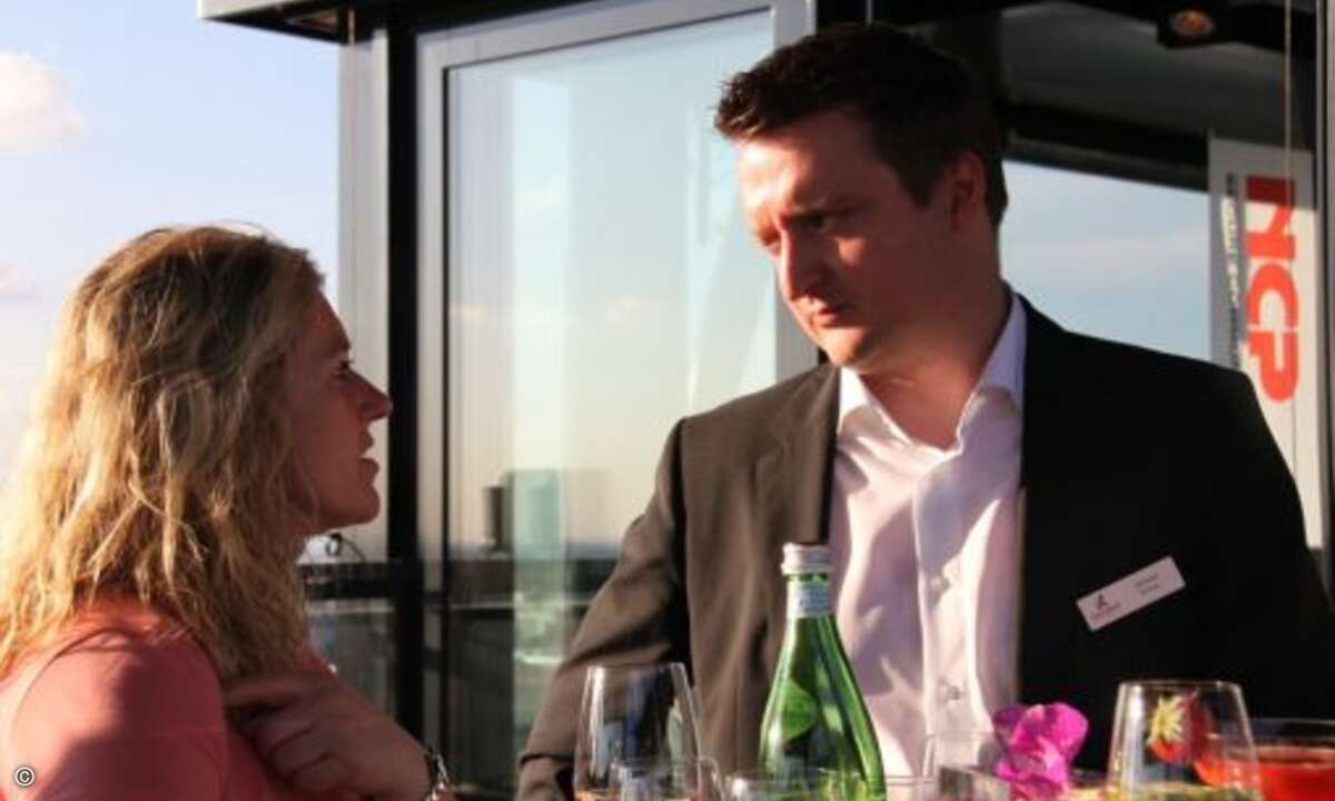 Heike Hochrein von Juniper und Michael Hüfner von EXNW (Bild: Exclusive Networks)
