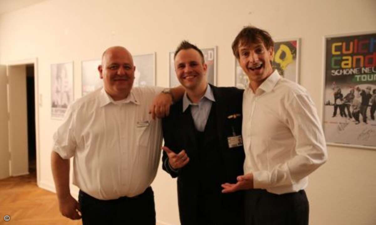 Andreas Stamm mit Prokurist Dirk Trachternach und Star-Comedian Ingolf Lück (Bild: Computer Stamm)