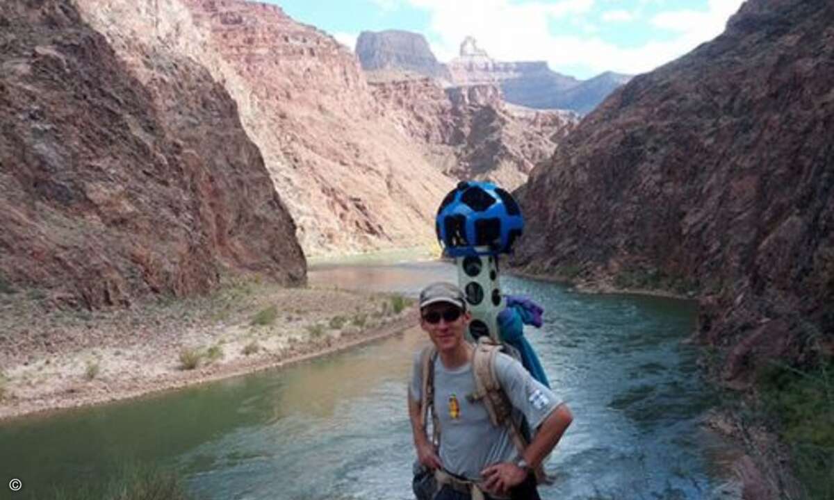 Der Google-Trekker für Street View-Aufnahmen wiegt rund 18 Kilo und verfügt über 15 Kameras. (Foto: Google)