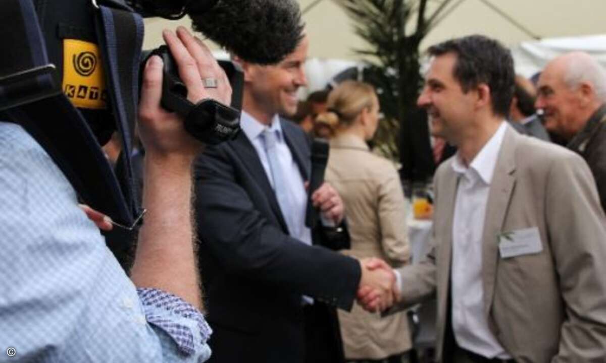 Matthäus Hose und Marc Mauermann von der Deutschen Messe (Foto: WEKA)