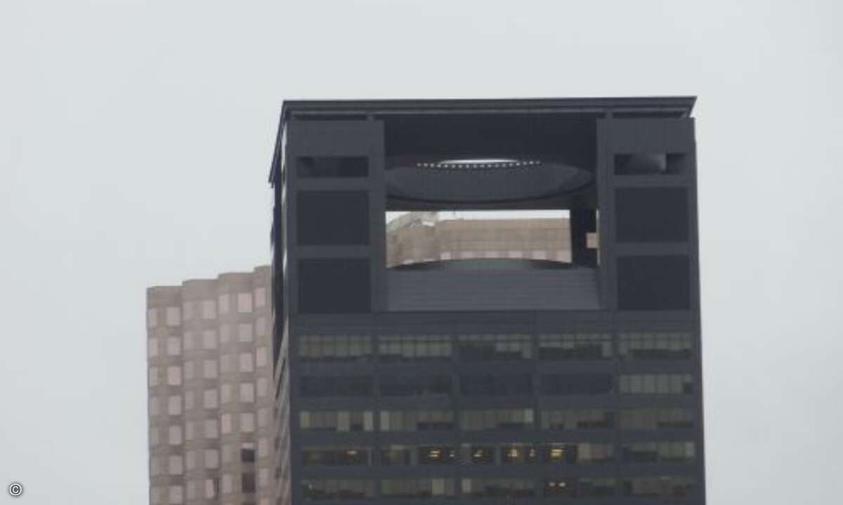 ...bei der man sich manchmal fragt, was sich die Architekten wohl gedacht haben mögen. Ein stilles Örtchen für fliegende Elefanten? (Bild: CRN)