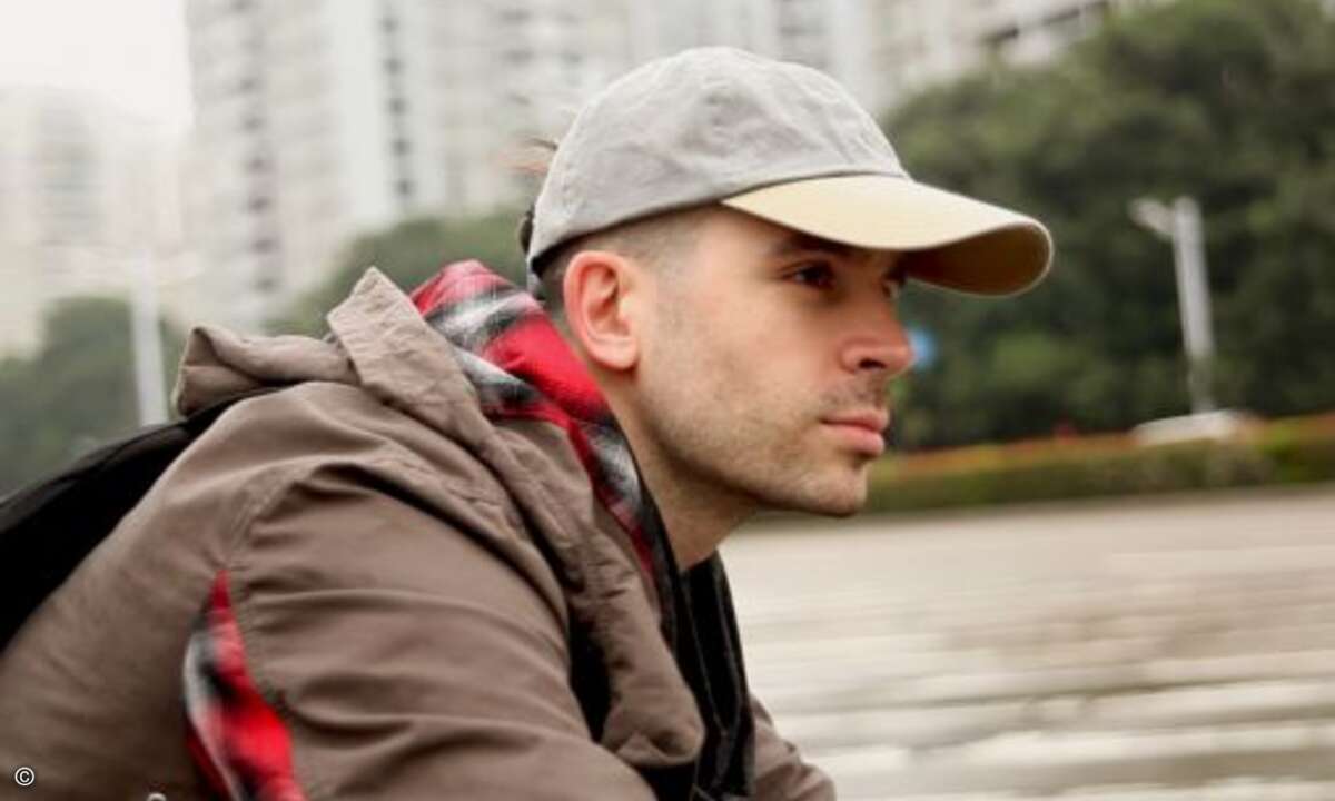 Die »Connect«-Cap macht Audiosignale über Schwingungen des Schädelknochens hörbar (Foto: Cynaps)