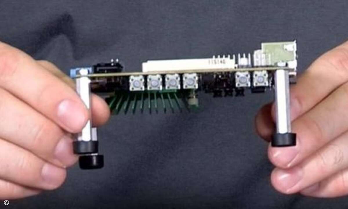 Als Betriebssystem ist Ångström Linux (Yocto-kompatibel) vorinstalliert. Ein Gehäuse ist im stolzen Preis von 164,18 Euro nicht enthalten. (Bild: minnowboard.org)