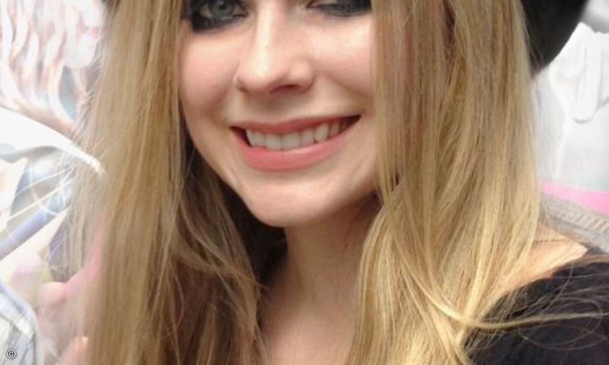 Platz 2: Die Nachwuchs-Rock-Göre Avril Lavigne zeigt Britney und Co, was Ruhm im Netz bedeutet. (Bild: Wikimedia Commons)