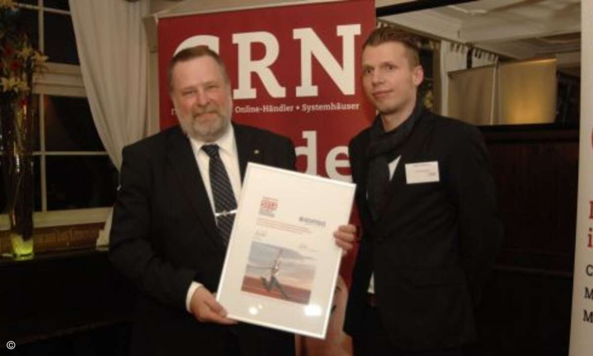 Axel Brandt von Komsa (links) mit CRN-Redakteur Stefan Adelmann (Bild: CRN)