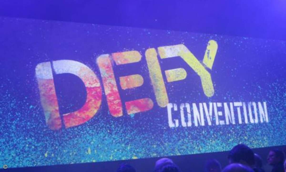 Motto der Konferenz drinnen (Foto: CRN)